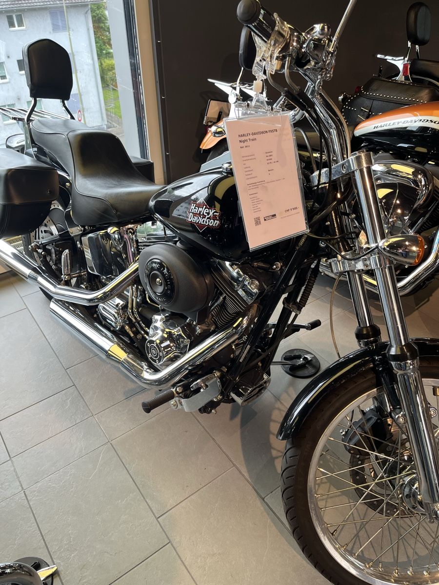 Harley-Davidson Chopper: Harley Davidson Softail Night Train – Gebraucht aus Schindellegi von Mmickeymouse 3