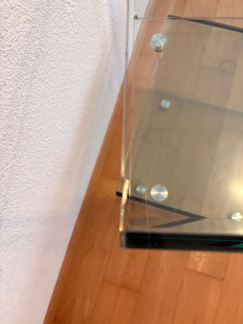 Pfister Comodini: 2 Glas Nachttischli / Tischli – Usato da Richterswil venduto da 1cacique 2