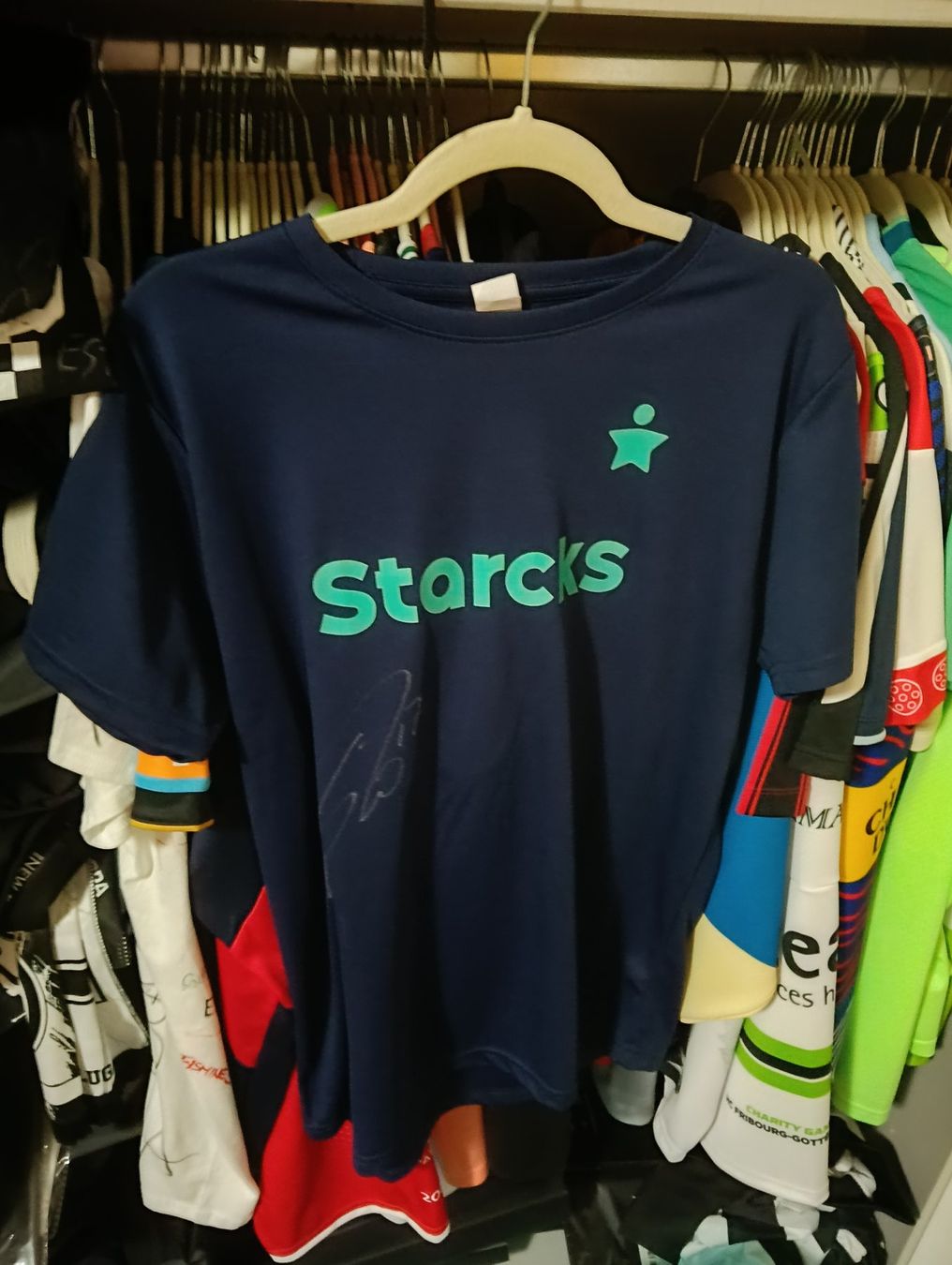 Leibchen & Hosen: maglia ciro immobile autografata – Gebraucht aus Sigirino von acquila16