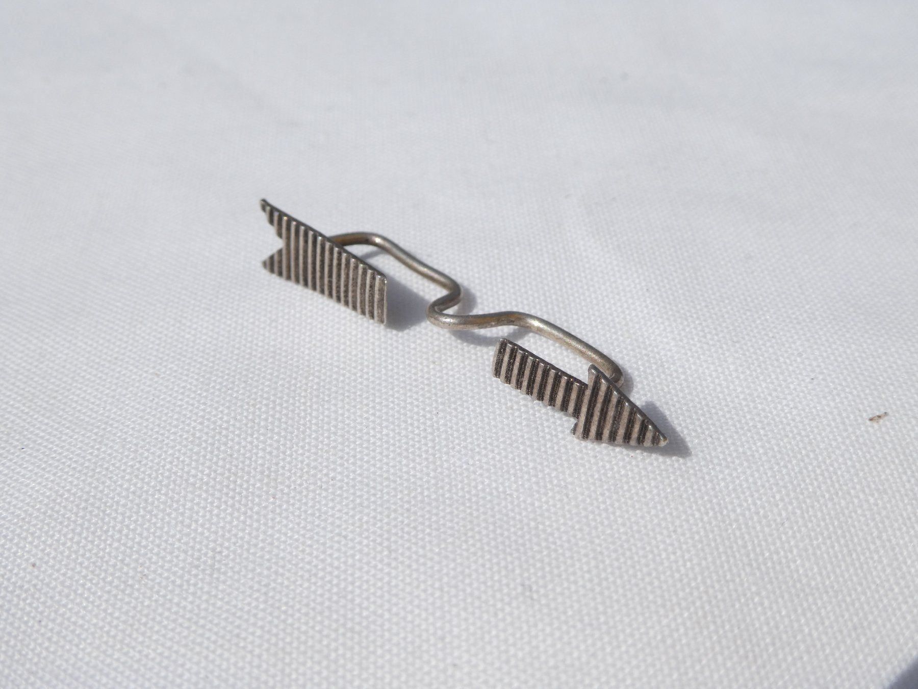 Boucles d'oreille: Ohrklemme Pfeil, Silber 925 – D'occasion à Gattikon par kaandooh 1