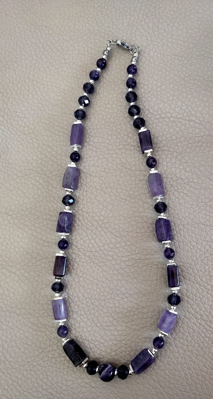 Catenine: Collier en améthyste – Nuovo e nell'imballaggio originale da Chamoson venduto da OkGeo