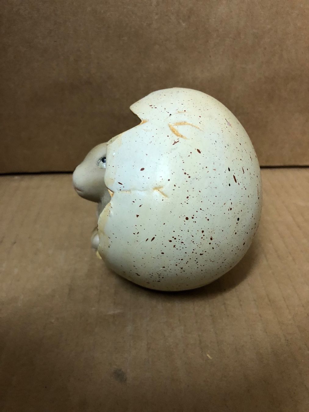 Tutte le decorazioni: Hase in Eierschale auf der Seite – Usato da Eschlikon TG venduto da 1.- 1