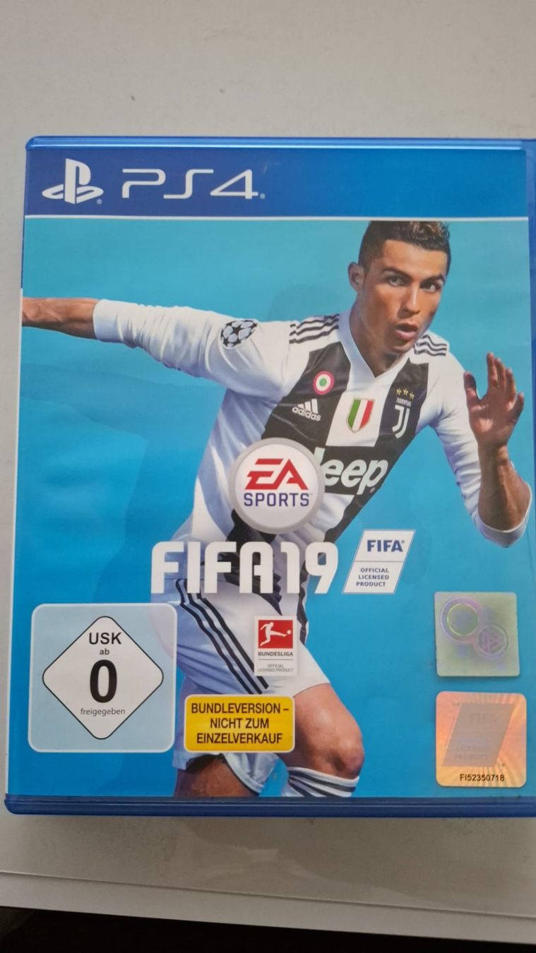 Giochi: Playstation 4 Fifa 19 gebraucht – Usato da Zug venduto da LTB-Shop24