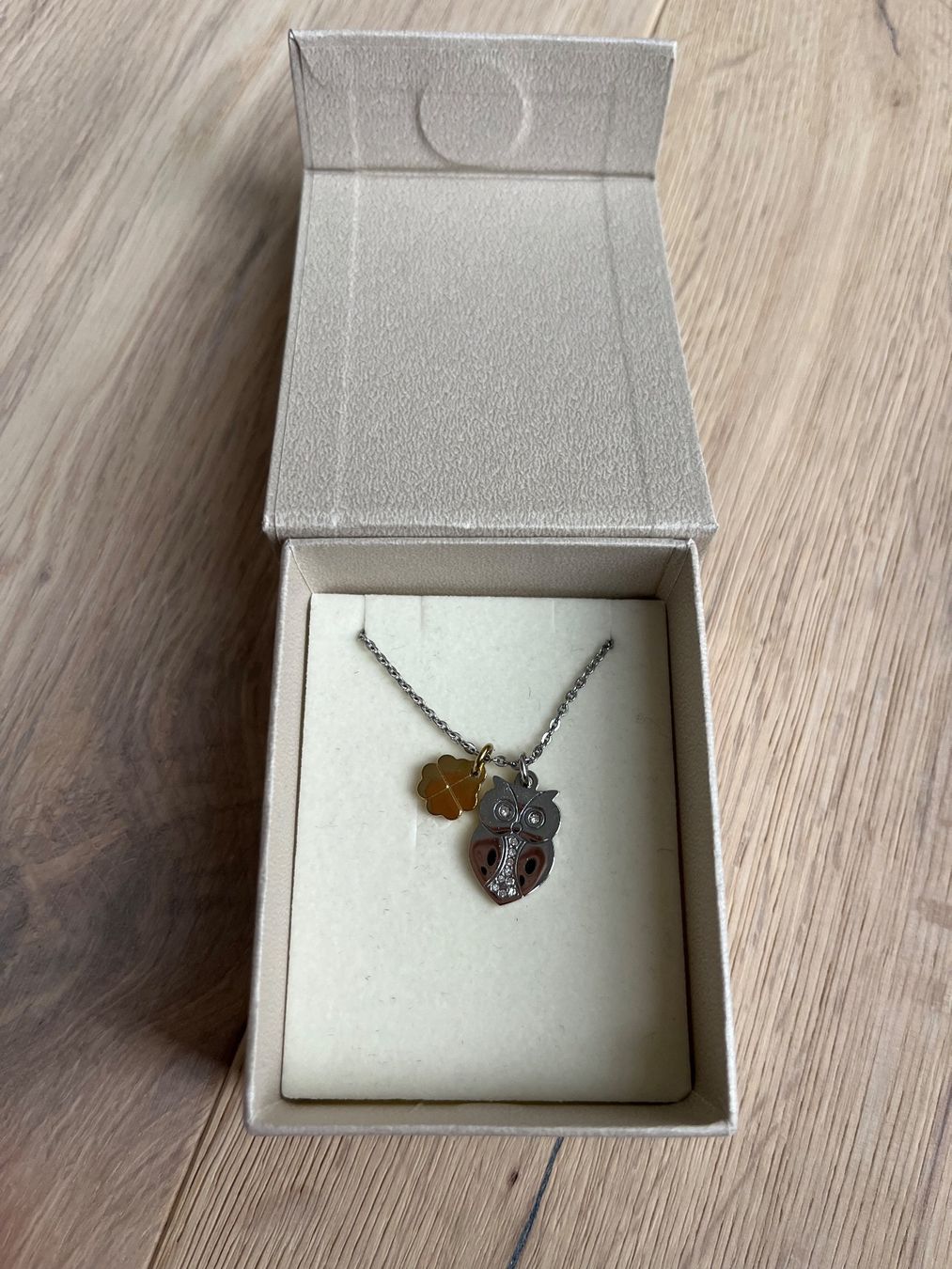Catenine: Necklace – Nuovo (secondo la descrizione) da Zürich venduto da ecracco