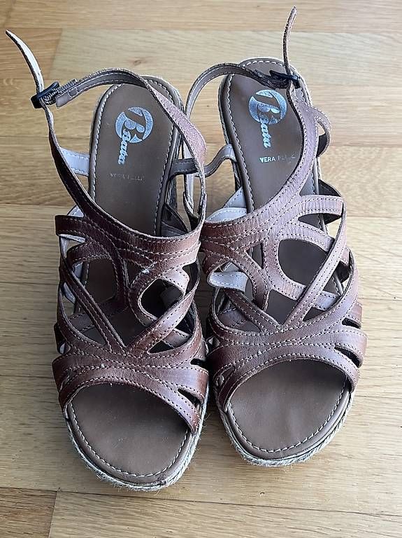 Damenschuhe: Keilabsatz Sandalen – Gebraucht aus Gebenstorf von pin_67yc