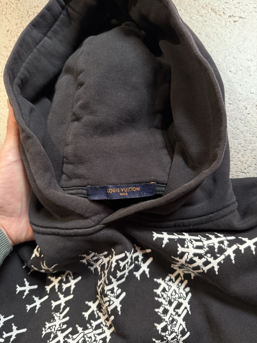 Louis Vuitton Maglioni & Felpe: Louis Vuitton Planes Hoodie – Usato da Genève venduto da luc_5q8p 2
