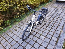 E-Bike Stoke mit Bosch Motor weiss guter Zustand