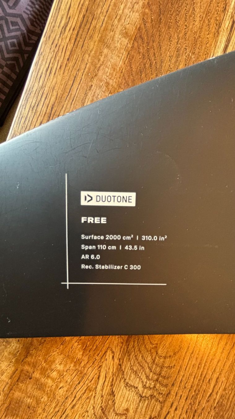 Tavole da surf e di nuoto: Duotone Wing Foil Set Free 2000/300ccm – Usato da Zürich venduto da Yeti-16 4
