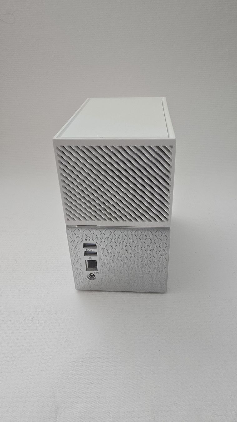 Western Digital Dischi rigidi: WD mycloud home duo – Usato da Derendingen venduto da Profivark 4