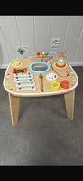 Spieltisch aus Holz