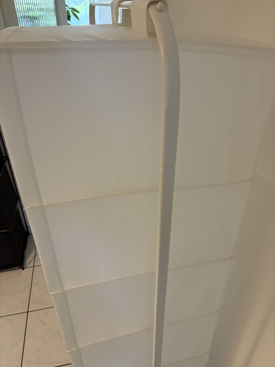 Ikea Guardaroba: clothes rack weisser IKEA-Kleiderständer mit Staufächern – Usato da Basel venduto da mag_7tg8 1