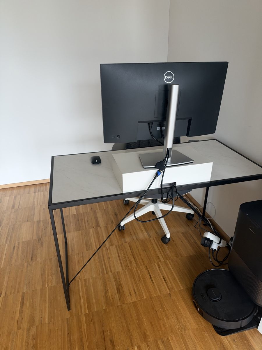 Bureaux: Schöner Schreibtisch – D'occasion à Zürich par jes_hr26 2