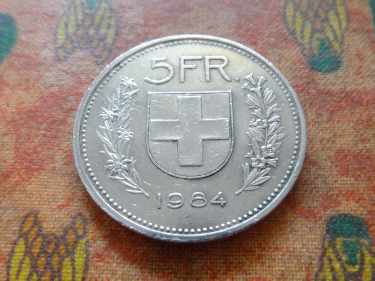Alle Münzen: 5 Fr. 1984  (C) – Gebraucht aus Romanel-sur-Lausanne von Swift13