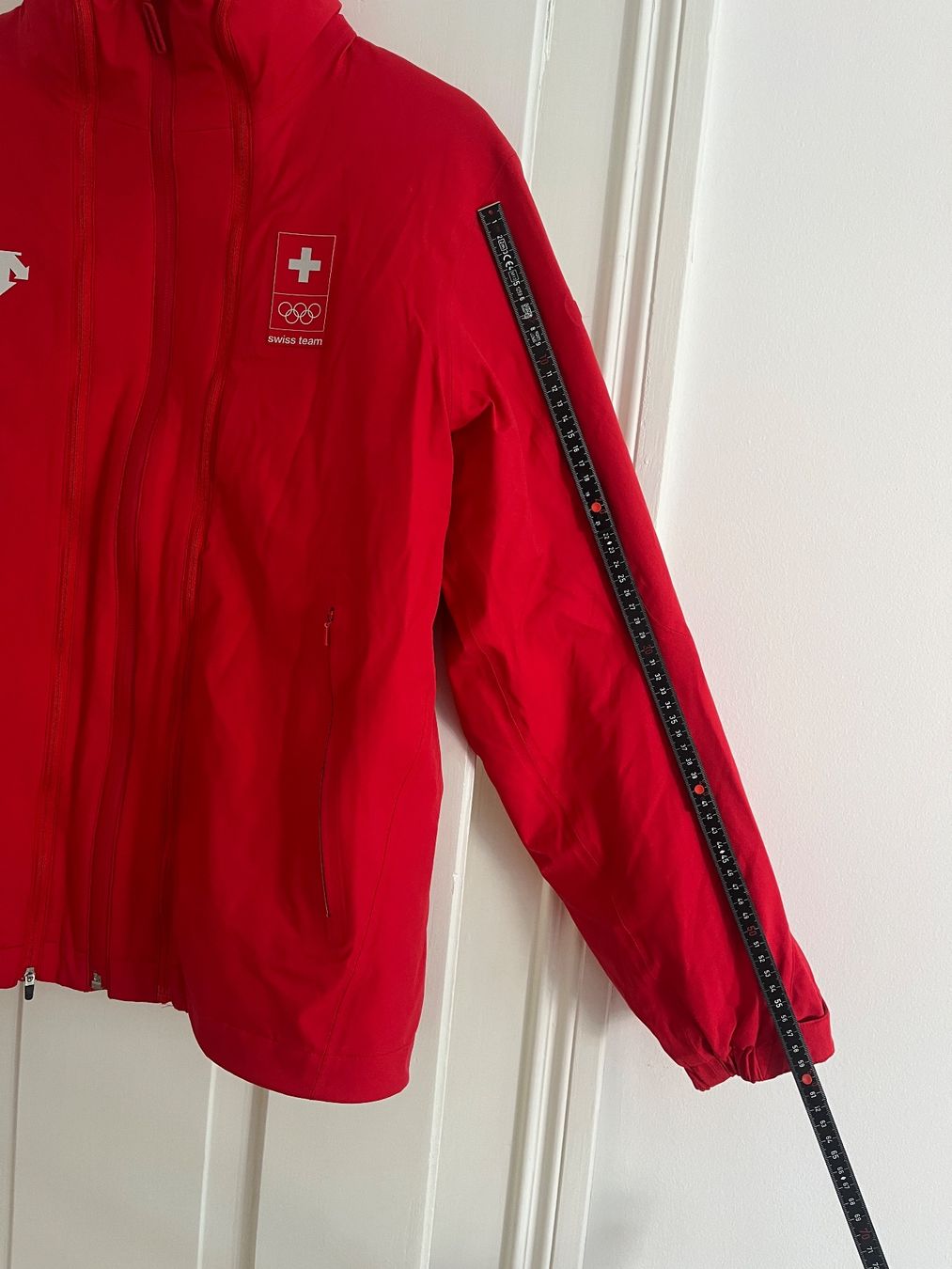 Swiss Giacche: Swiss Olympic Team Softshell Jacke Descente Rot Grösse S / M – Usato da Zürich venduto da bretxo 6