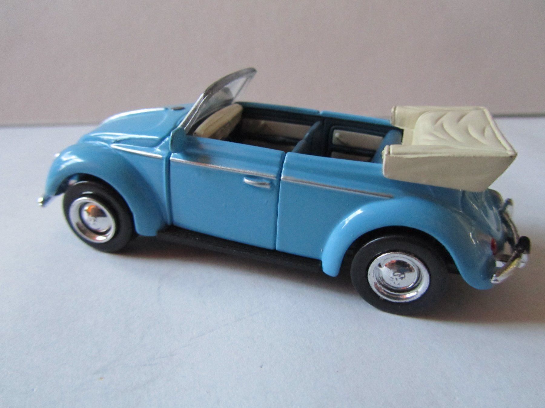 Volkswagen Modellini d'auto: VW 1200 Cabrio, new-ray, unbespielt – Usato da Weiningen ZH venduto da dietsch57 3