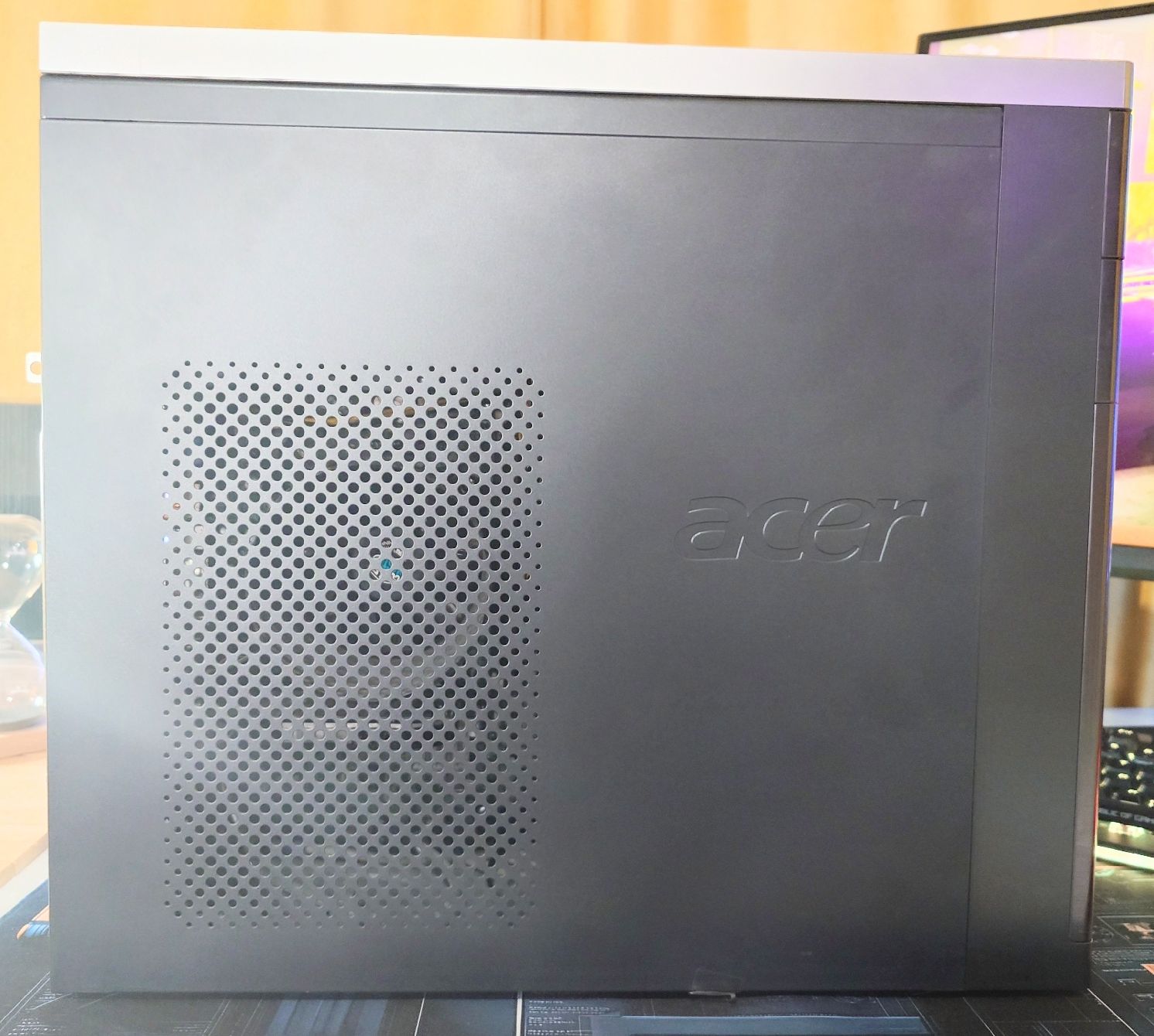 Acer PC: Home Office Computer mit 12 GB Ram, SSD & Windows 11! – Usato da Ennetmoos venduto da Faders 5