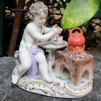 Wunderschöne Meißen Figur Allegorie Feuer Kakaokocher✨