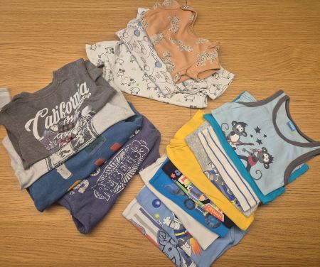 Kleiderpaket 1, Oberteile Winter, Junge, 17 Teile, Grösse 92