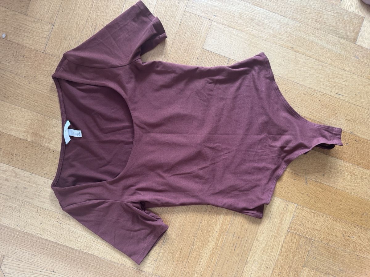 H&M Top: Trendiger Body in Bordeauxrot, Grösse S – Usato da Zürich venduto da Chanelle07