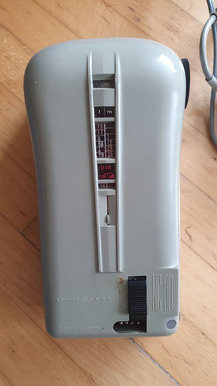 Flash: Vintage Blitzgerät Loewe Opta Optatron mit Originalkabel – Difettoso da Meilen venduto da DodoSchubi 4