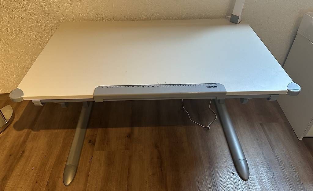 Kettler Schreibtische: Kettler Kinderschreibtisch – Gebraucht aus Arch von Naish86
