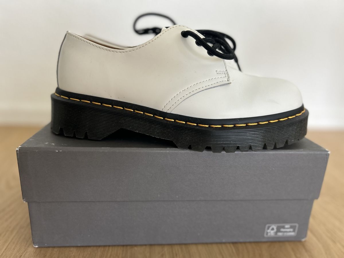 Dr. Martens Scarpe da donna: Dr Martens Laced shoes – Nuovo (secondo la descrizione) da Uitikon Waldegg venduto da any_6lcf 6