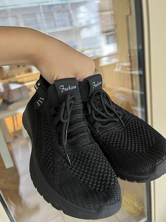 Scarpe da donna: Scarpe da ginnastica – Usato da Zürich venduto da ste_89cs 2