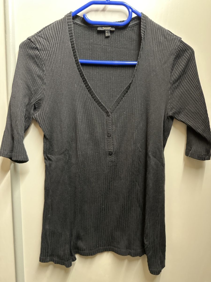 Massimo Dutti T-shirt: Shirt gerippt Massimo Dutti Gr L – Nuovo (secondo la descrizione) da Baltschieder venduto da YmroBe