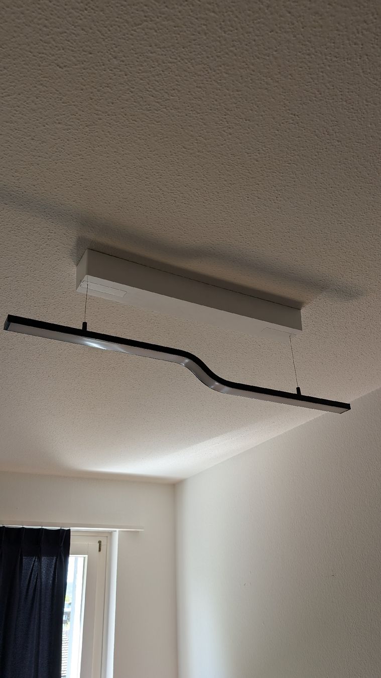 Ikea Lampadari & plafoniere: IKEA PILSKOTT, LED-Hängelampe, schwarz, 97cm – Usato da Zürich venduto da Gizem_GugGag 2