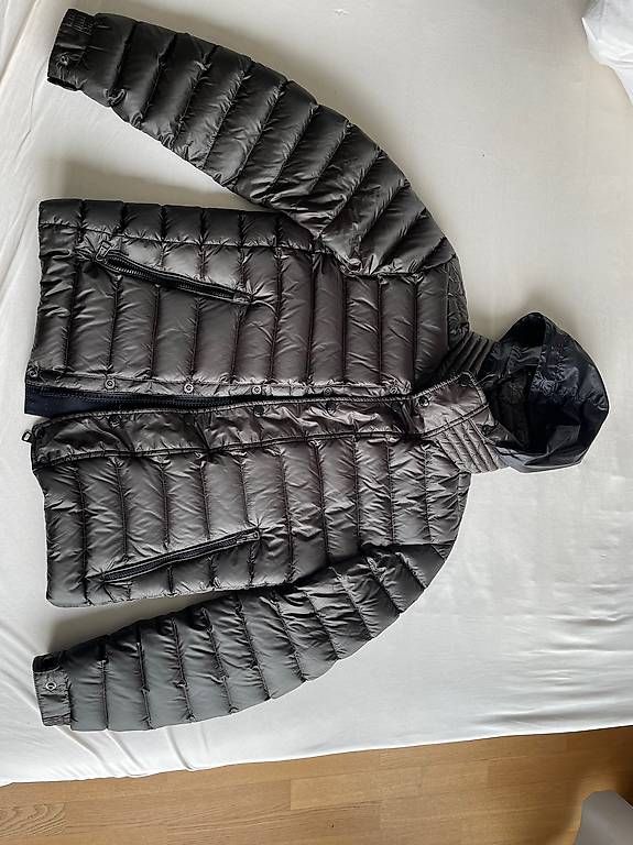 Giacche: Moncler Daunenjacke – Usato da Oberrohrdorf venduto da nuba78