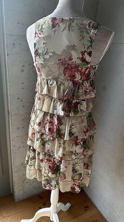 Vestiti: Hanami Kleid mit floralem Muster – Usato da Rombach venduto da ste_5zvl 1