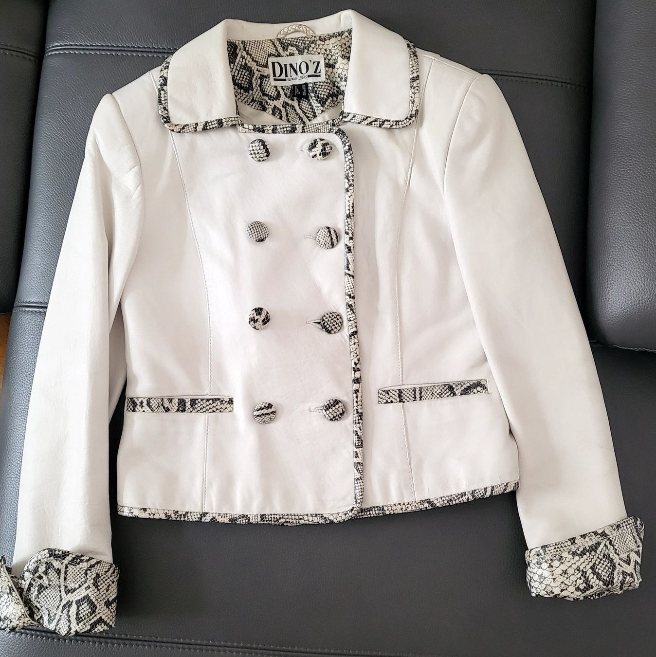 Completi & Tailleur: Veste et jupe en cuir. – Usato da Neuchâtel venduto da wikit 2