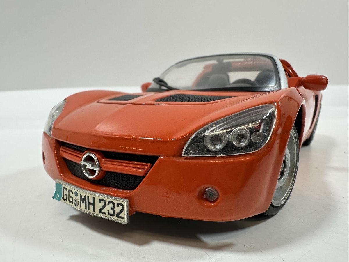 Maisto Modellautos: Opel Speedster 1:18, orange, MAISTO – Gebraucht aus Zofingen von rf9_x2xt 9