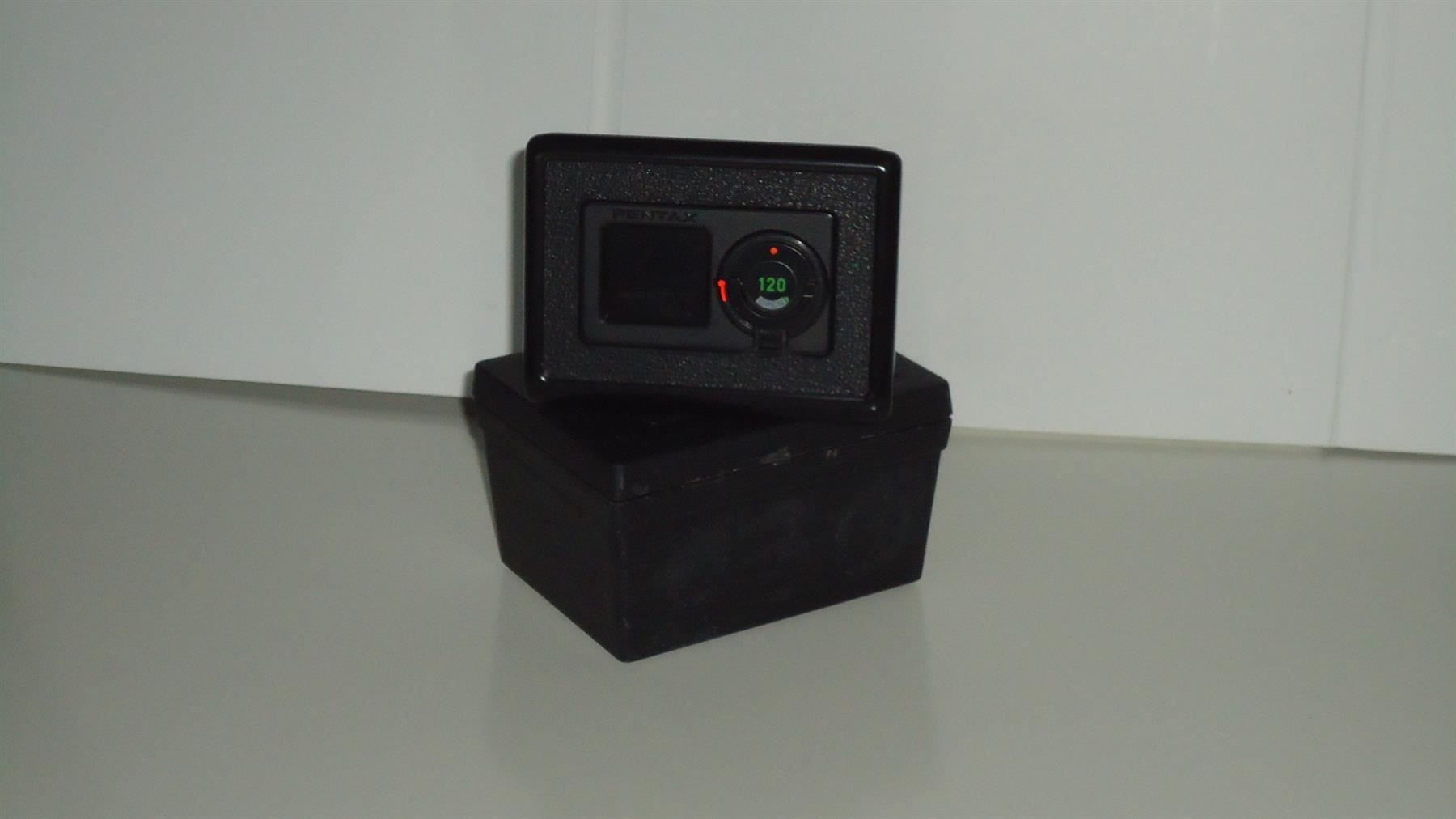 Pentax Fotocamera: PENTAX 645 + BOX 120 Roll Back Magazine – Usato da Lausanne venduto da asdyx 5