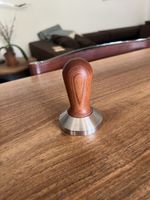 Kaffeetamper Holzgriff Edelstahlboden guter Zustand