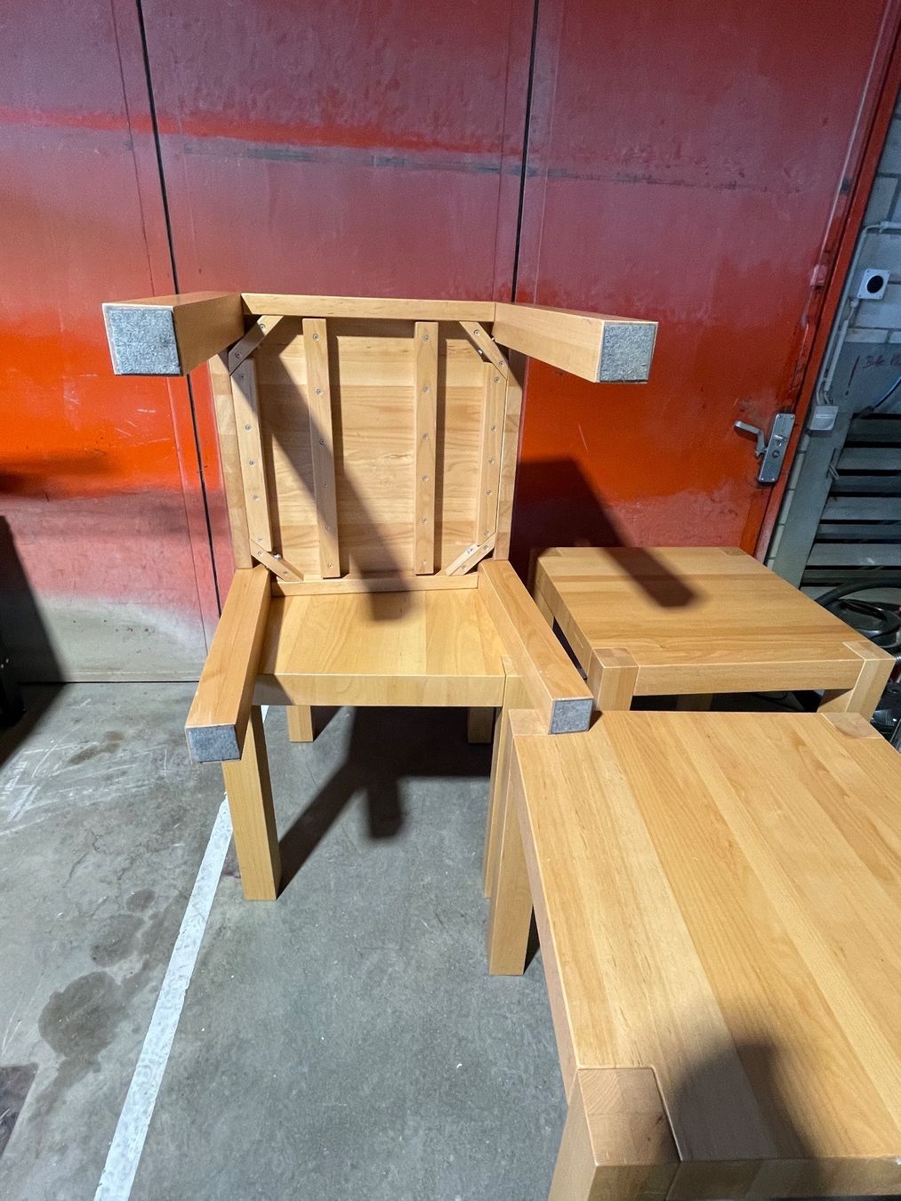 Tavoli: Massive Holz Tisch 70x70x70 – Usato da Wohlen AG venduto da Moh80 4