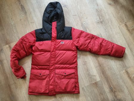 Levi's Daunenjacke Gr. S, Rot/Schwarz - Federfütterung!