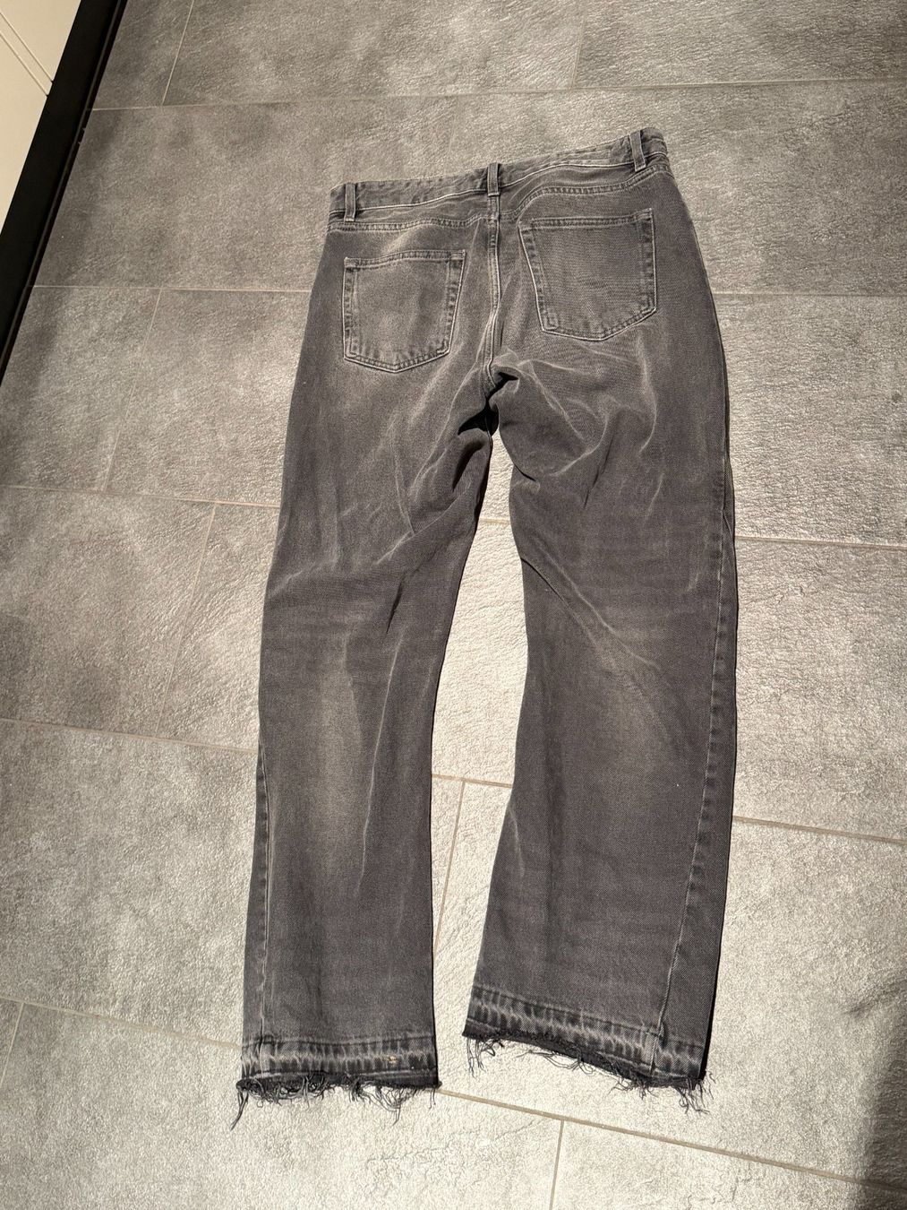 Zara Jeans: Zara Jeans flared  Gr EUR 42 – Gebraucht aus Ottenbach von sonnenstube01 1
