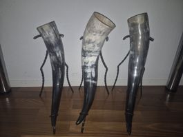 Trinkhorn mit ständern