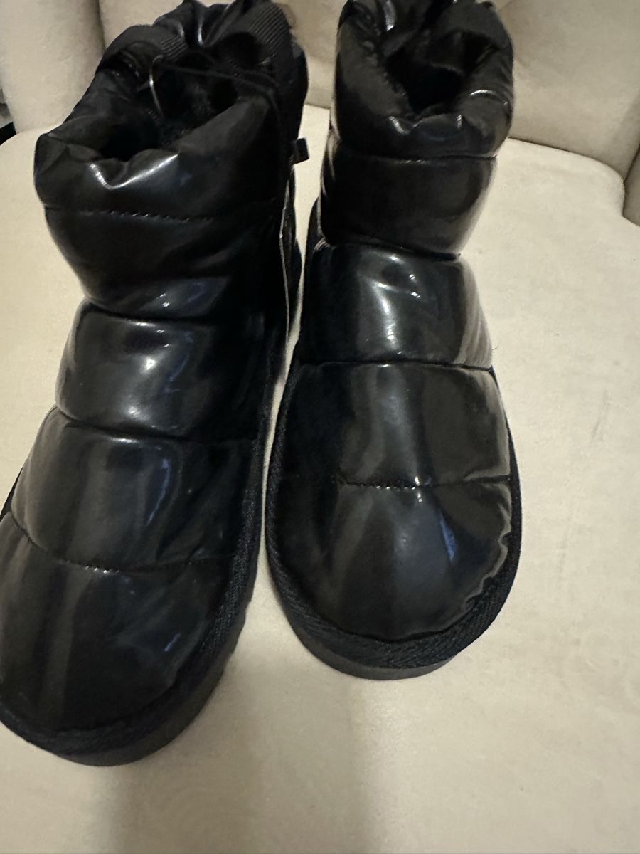 Chaussures femmes: Only Stiefel – D'occasion à Rudolfstetten par Laramalna