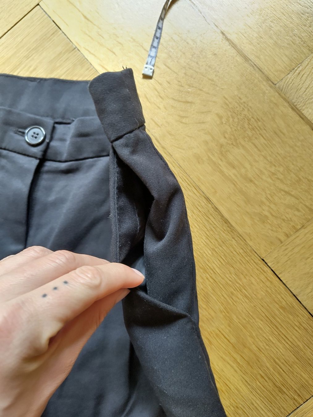 Monki Pantaloni: Stoffhose – Usato da Bern venduto da Linii 3