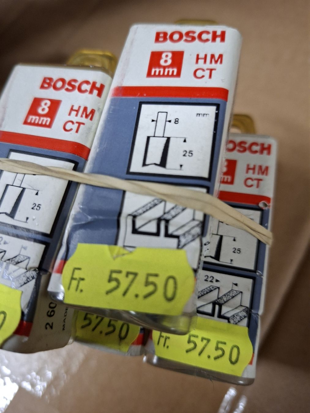 Bosch Alle Werkzeuge: 8xBosch HM CT Nutfräser, neu, originalverpackt. – Gebraucht aus Grossdietwil von hufi10 1