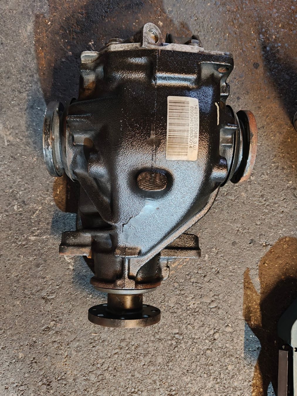 BMW Tutti pezzi di ricambio auto: BMW E46 Differential 3.07 / Hinterachsdifferential – Usato da Visp venduto da fab_db5g