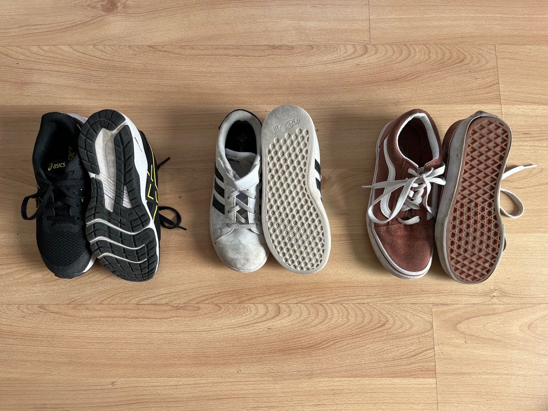 Schuhe für Jungen: Kinder Schuhe Grösse32 – Gebraucht aus Schaffhausen von mont_75mm 1