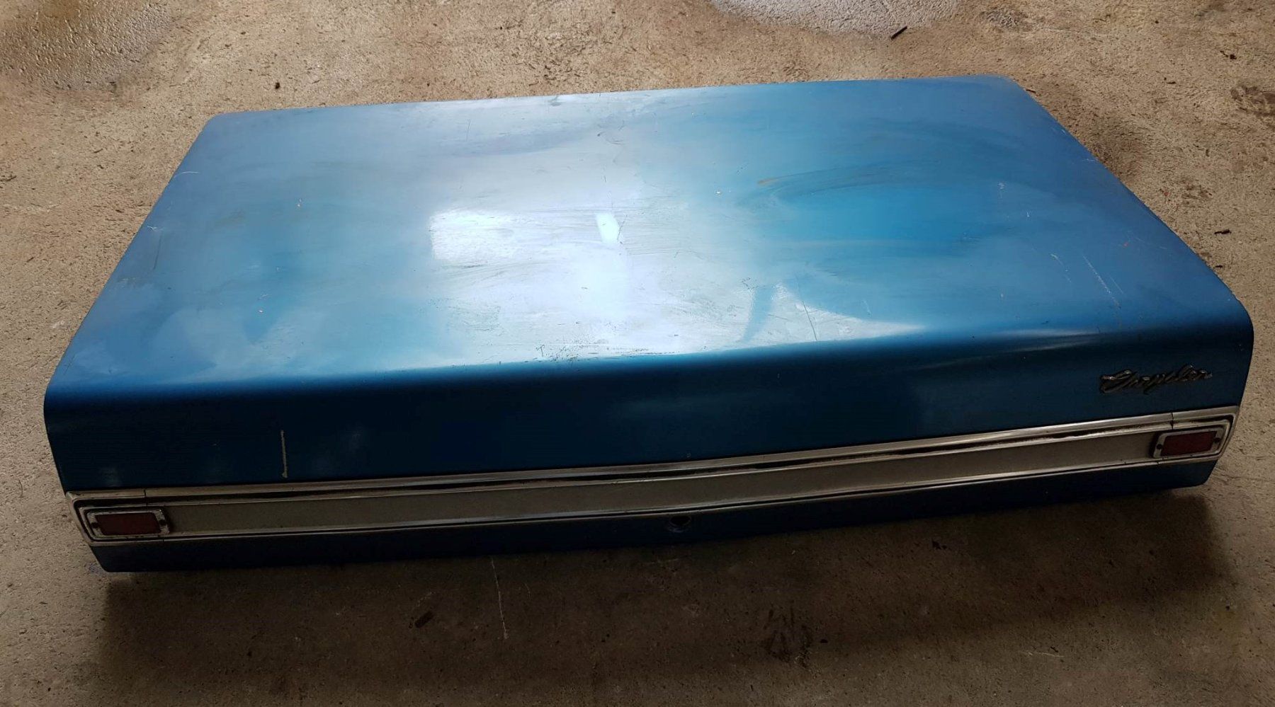 Chrysler Tutti pezzi di ricambio auto: Heckdeckel Chrysler Valiant – Usato da Niedergösgen venduto da usc_8qc6