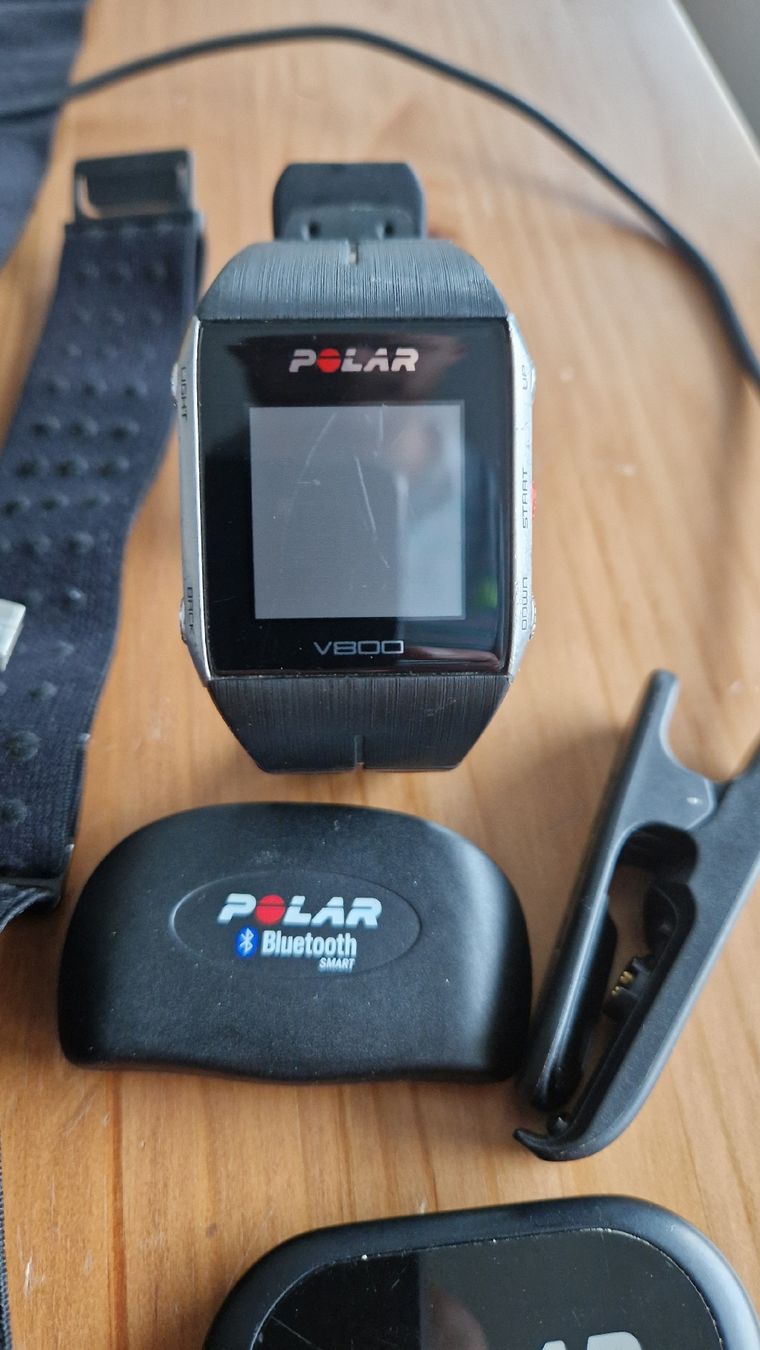 Polar Smartwatch: Polar V800 +Polar H10 Brustgurt – Gebraucht aus Bern von  2