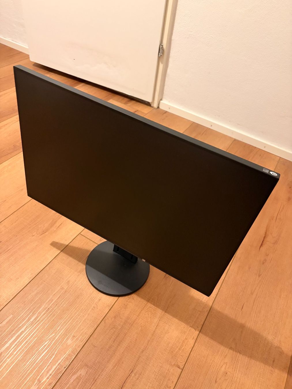 Eizo Ecrans: Eizo EV2456 FlexScan schwarz – D'occasion à Wolfhausen par vins_zh