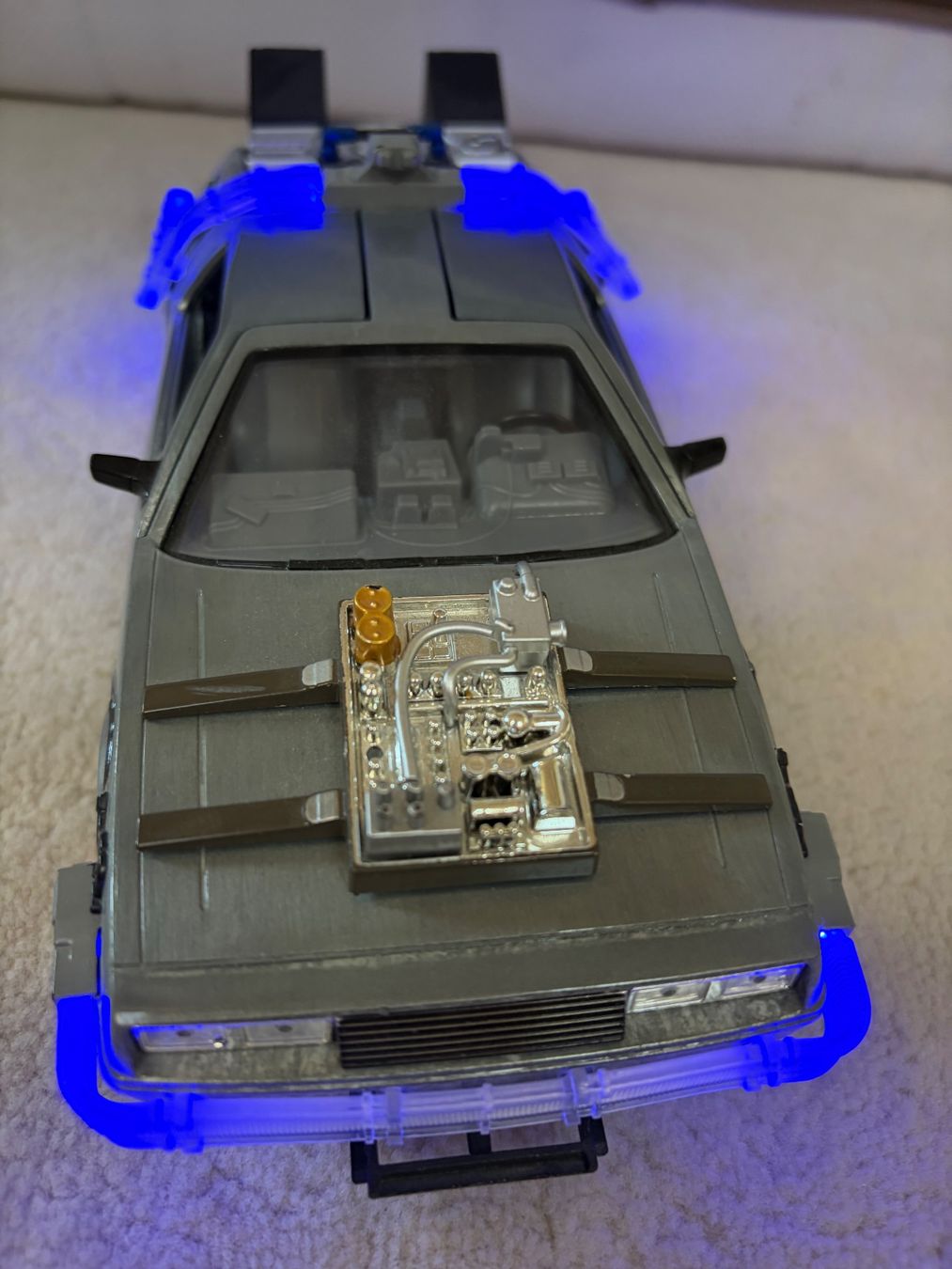 Delorean Voitures modèles: DeLorean DMC-12 Modellauto mit Lichtfunktion ab 1.- – D'occasion à Binz par Labruyere 3