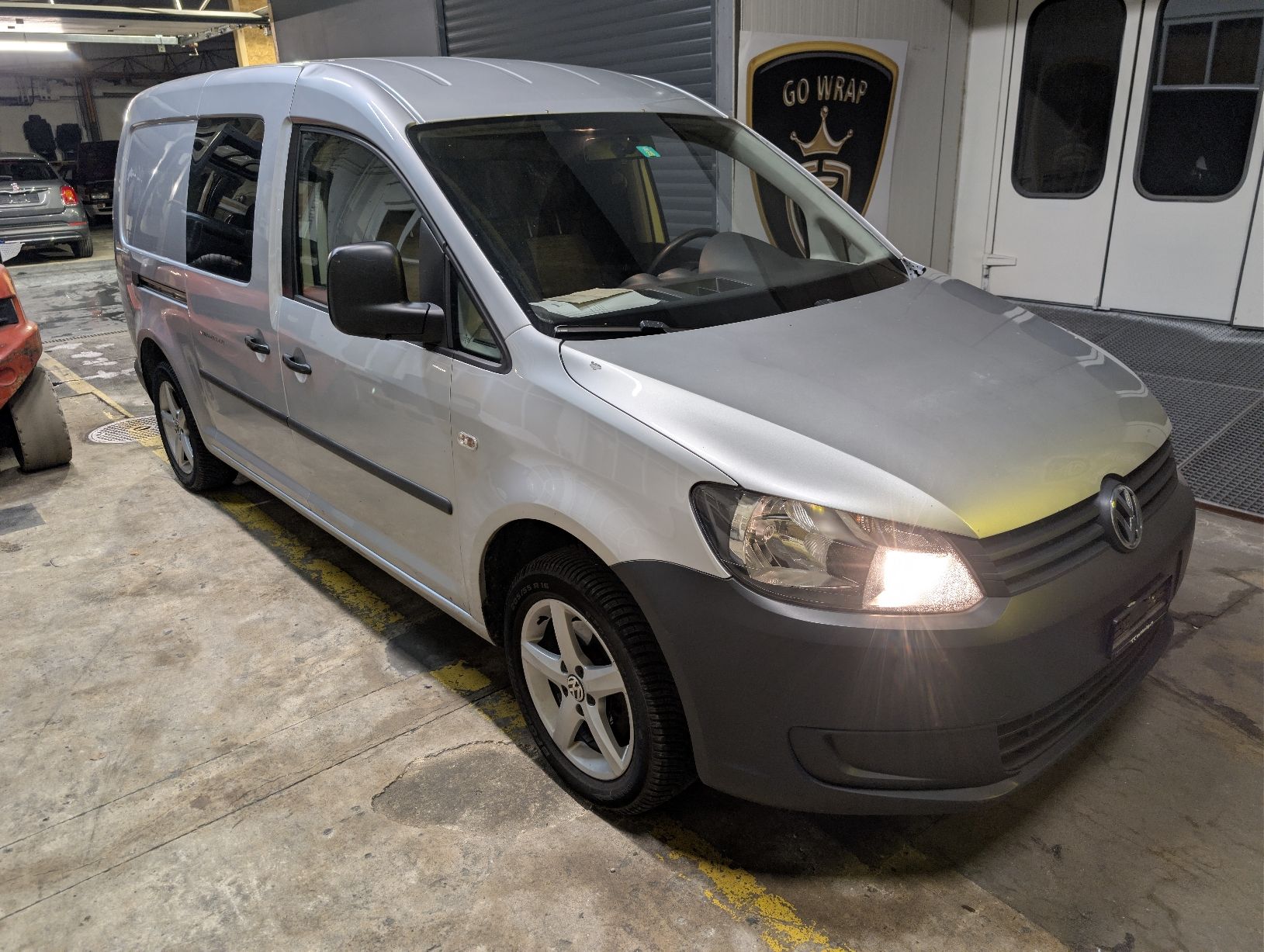 VW Véhicules utilitaires: VW Caddy Maxi 1.6tdi ab mfk – D'occasion à Rünenberg par All_4_you 1