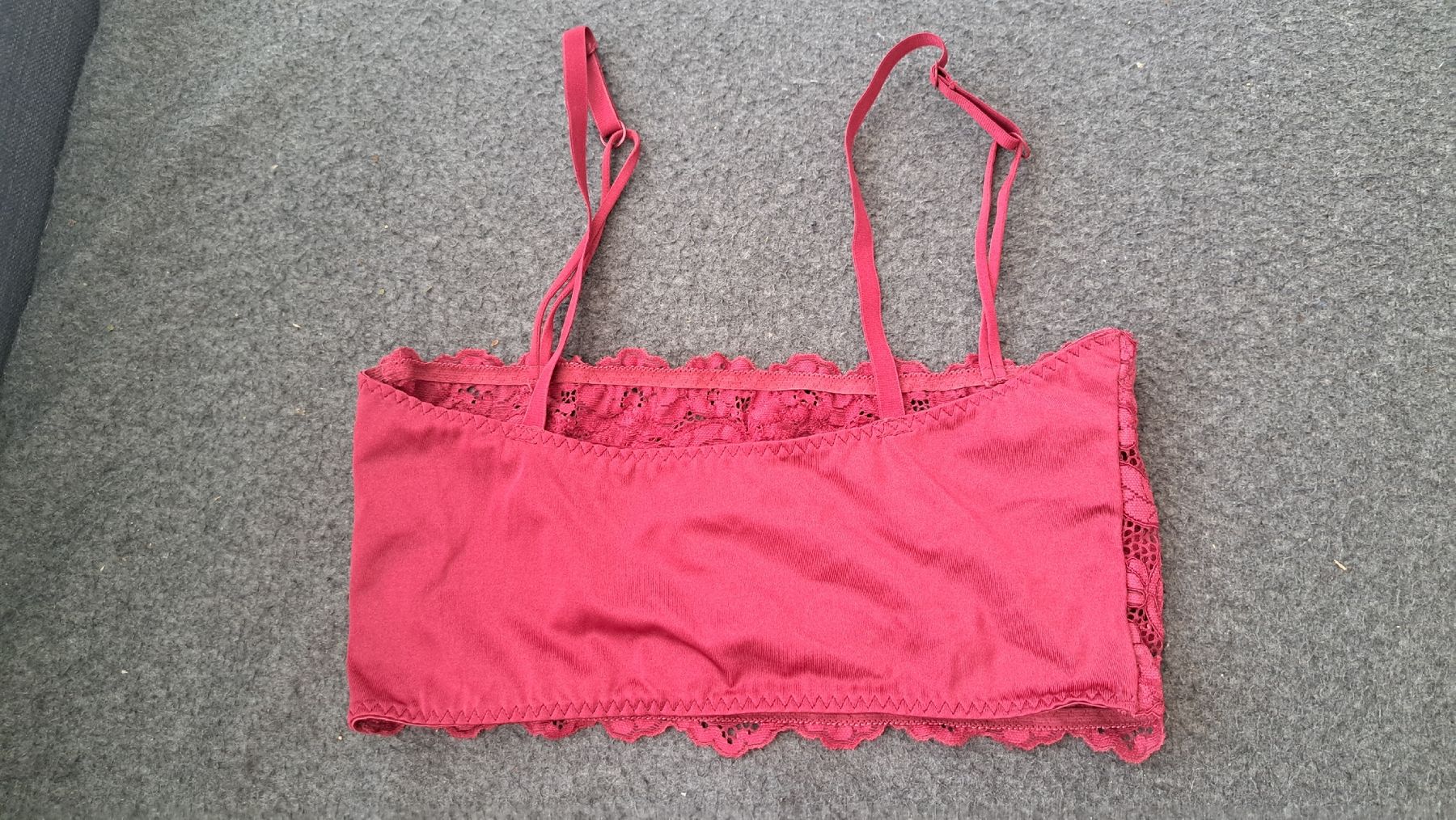 Altra biancheria intima: Bralette und 2 Slips  Grösse 36/38 – Usato da Riehen venduto da Chimpara 2